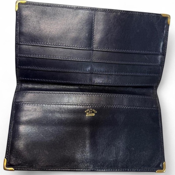 ❌ SOLD ❌ Gucci Beige and Navy Monogram Long Wallet - Picture 6 of 6